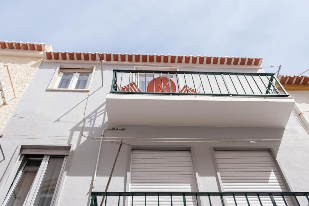 Milena'S Bedroom Nazare Luaran gambar